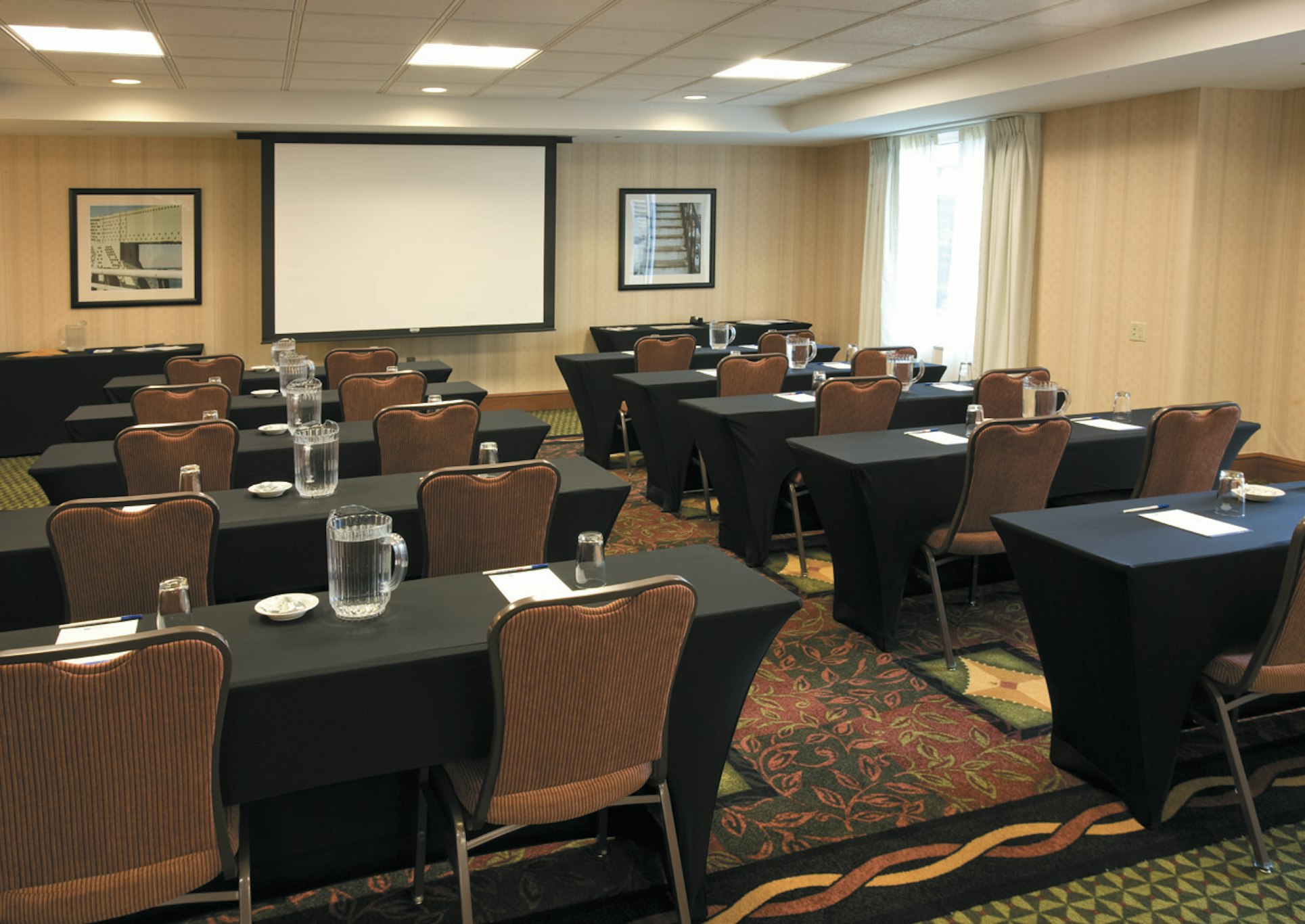 Hilton Garden Inn Melville 52/69