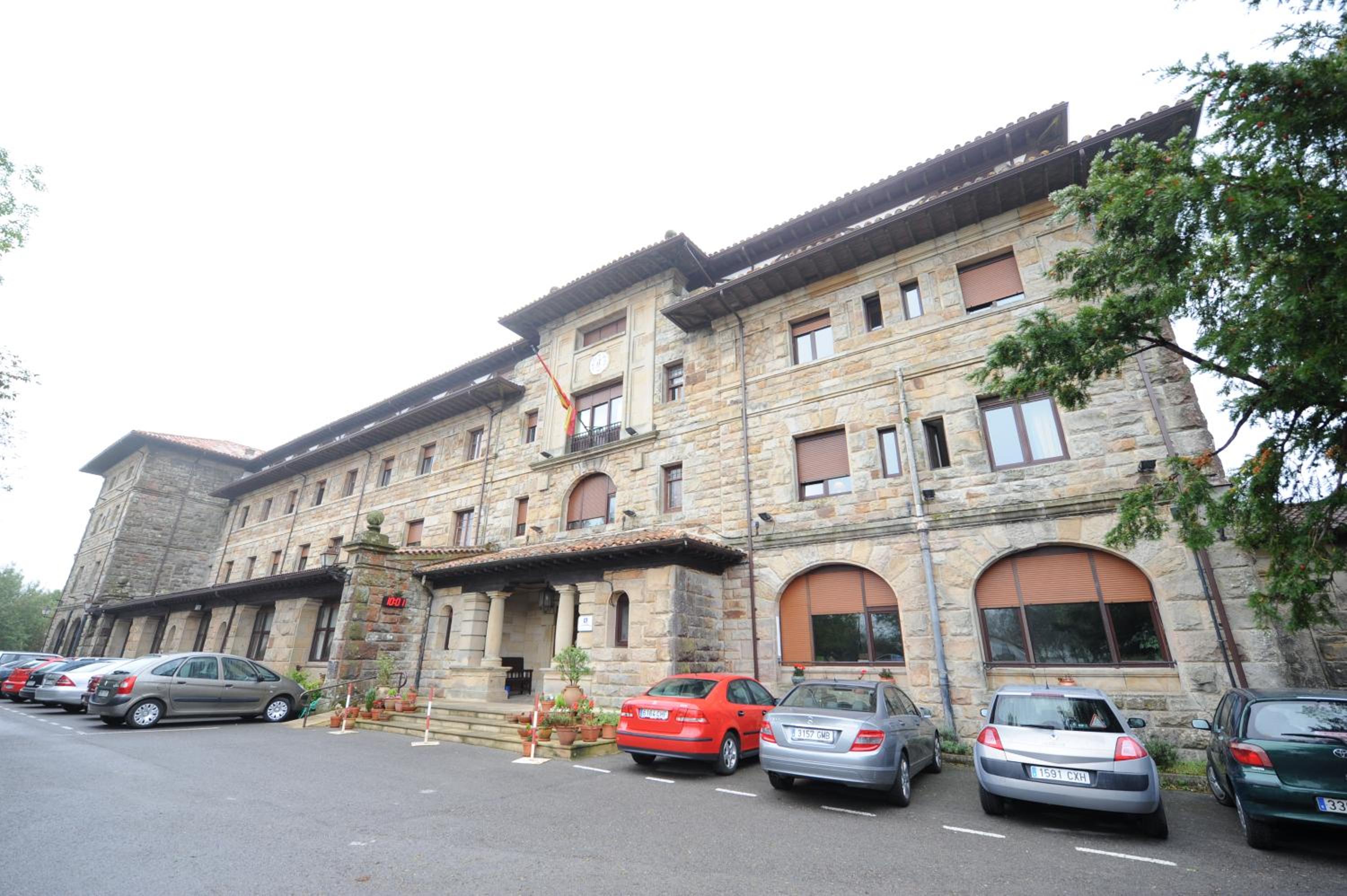 HOTEL BALNEARIO DE CORCONTE 50/58