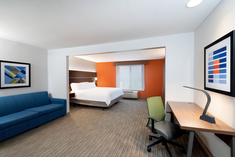 Holiday Inn Express Hotel Suites Tell City 30/62