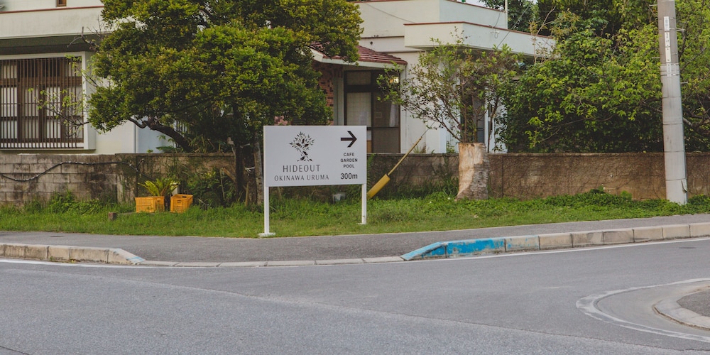 Hideout Okinawa Uruma 62/67