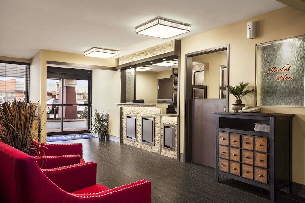 Days Inn by Wyndham Fort Smith 24/29