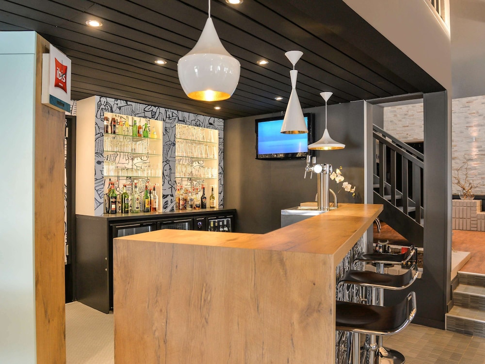 Ibis Macon Sud 10/68