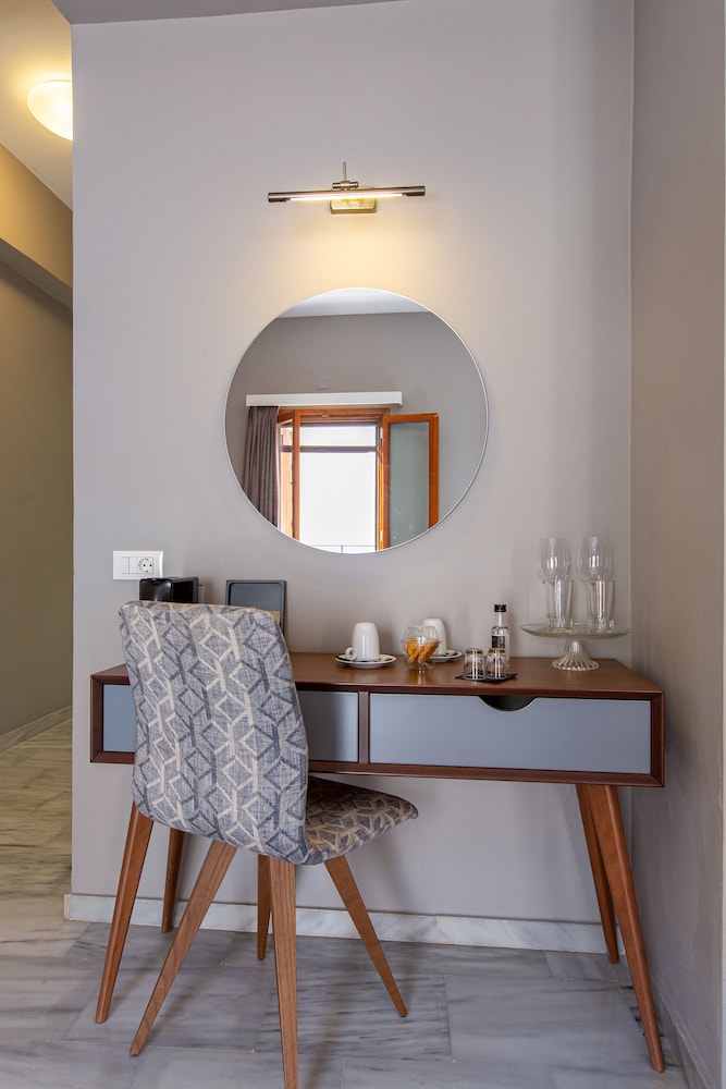 Minaret Suites and Apartments 5/50