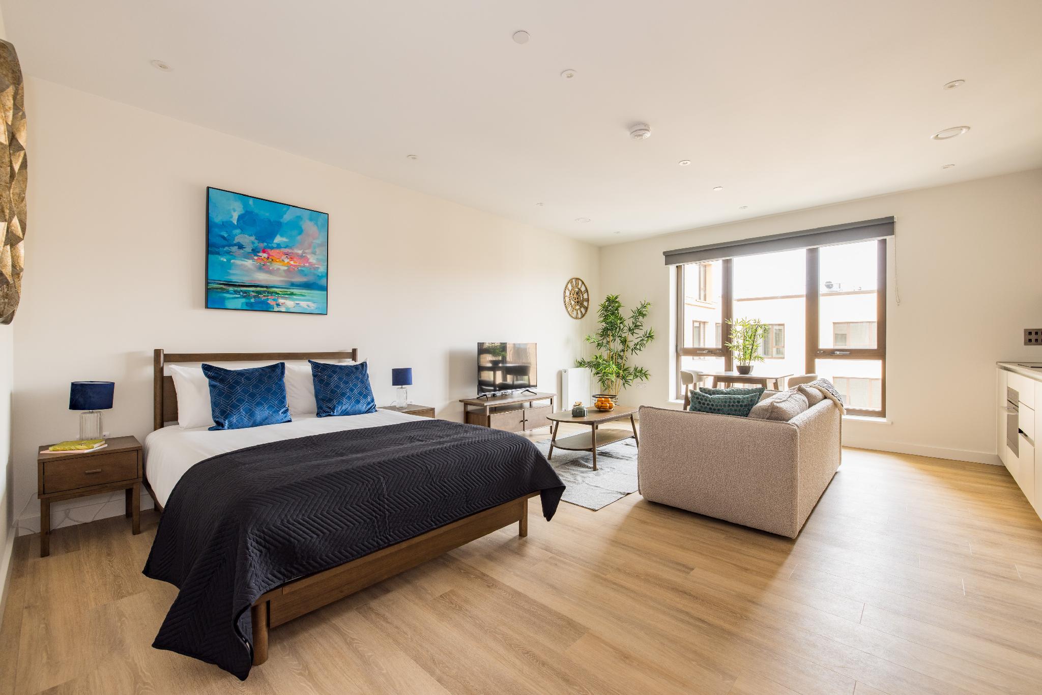 STUDIO, APARTMENT