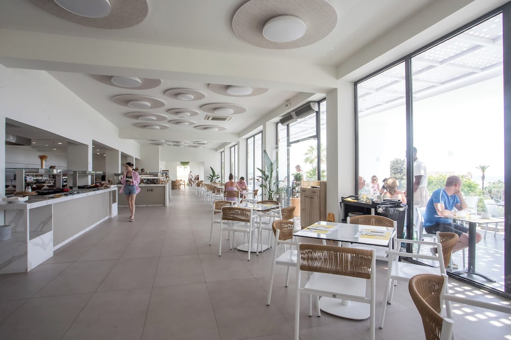 Ellia Hotel 31/50
