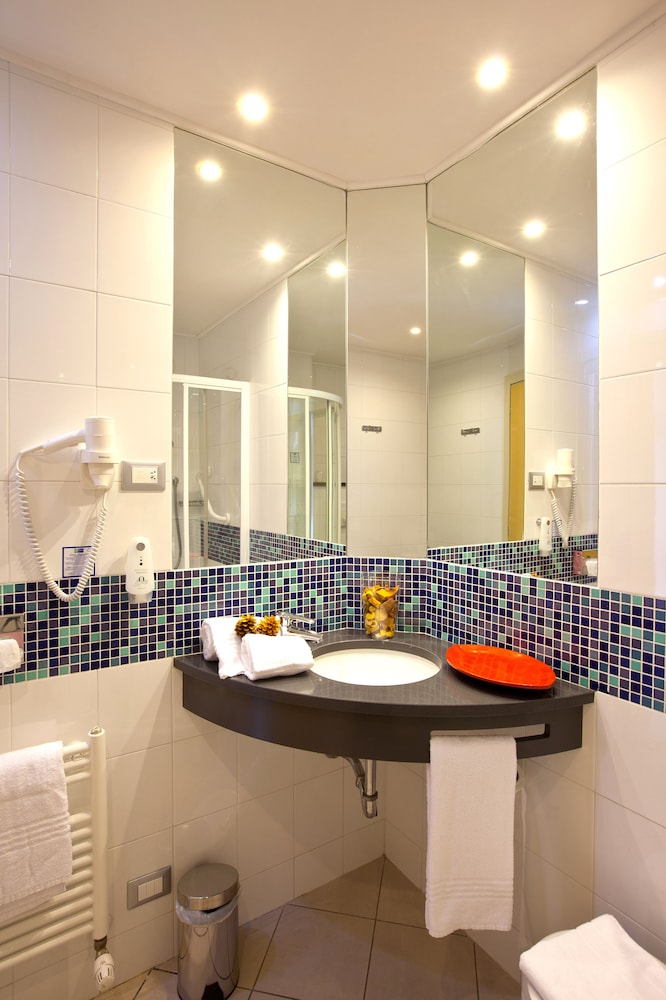 Holiday Inn Express Reggio Emilia 46/61