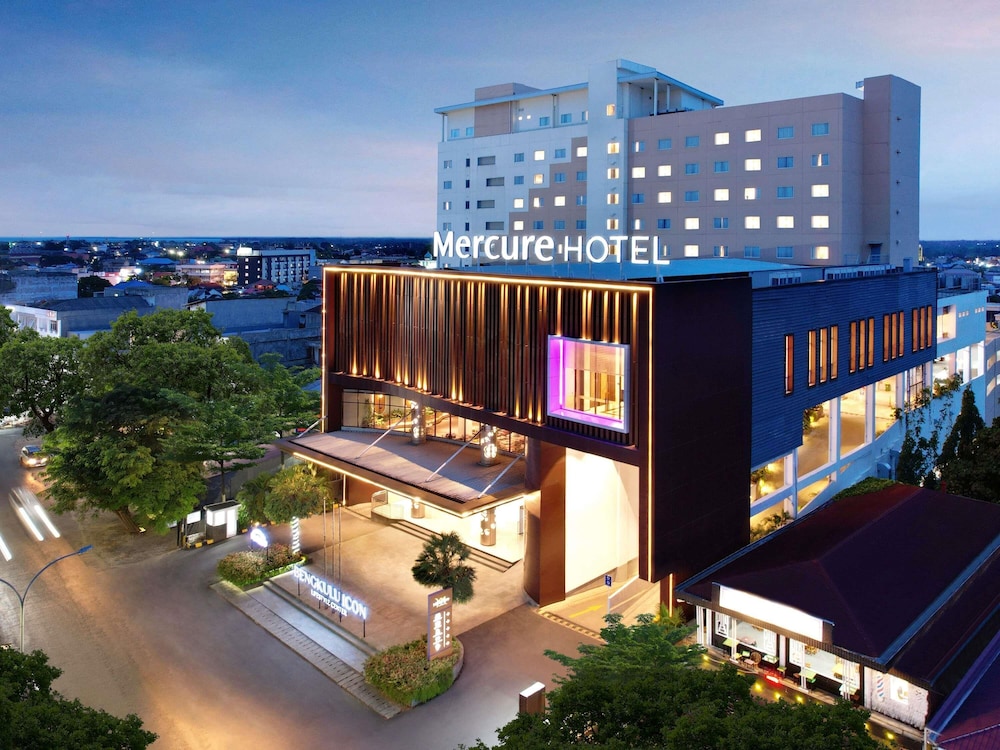Mercure Bengkulu 4/66