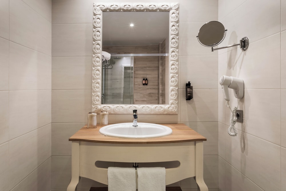 Cala Millor Garden Hotel - Adults Only 62/64