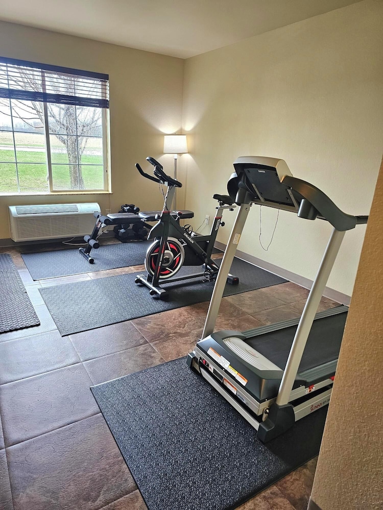 Cobblestone Inn & Suites - Clintonville 20/50