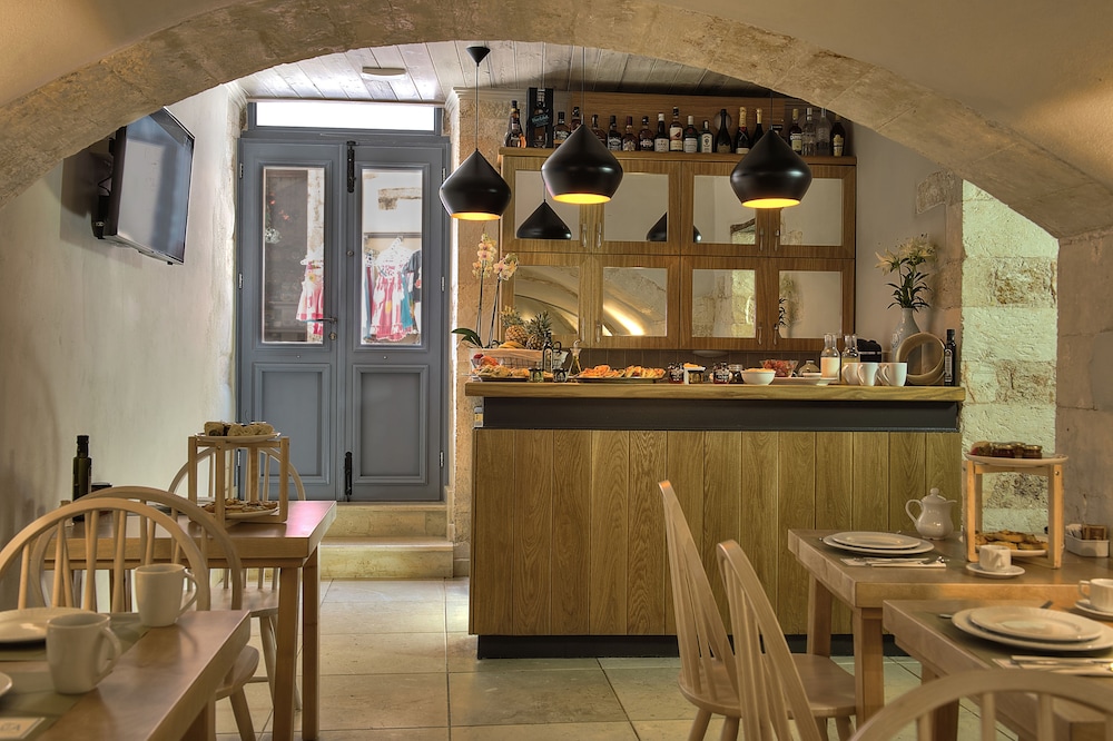 Elia Zampeliou - Adults Only 6/56