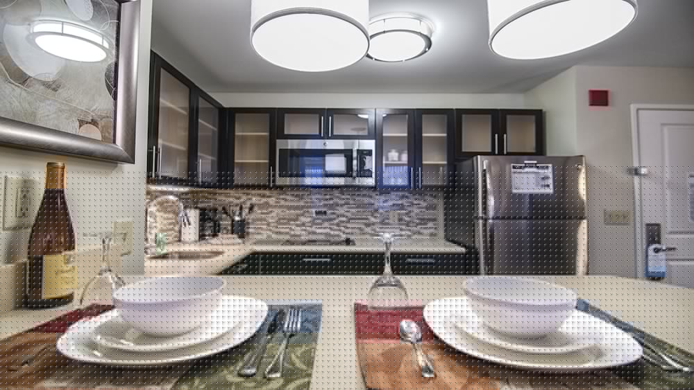 STAYBRIDGE SUITES MARQUETTE 63/82