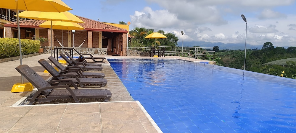 Hotel Bora Bora Campestre Los mangos 40/45