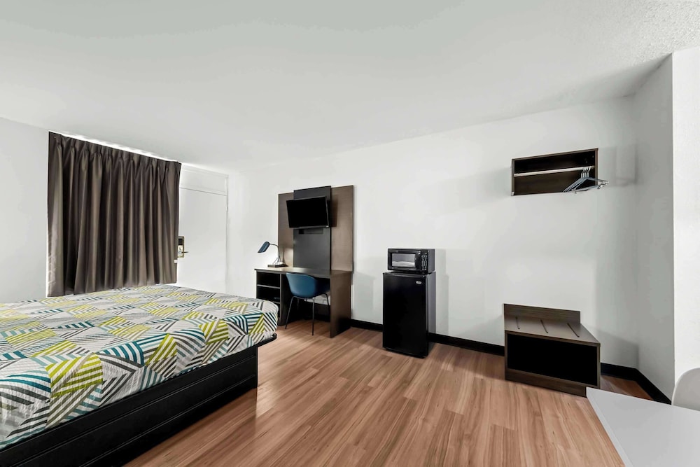 STANDARD, KING BED