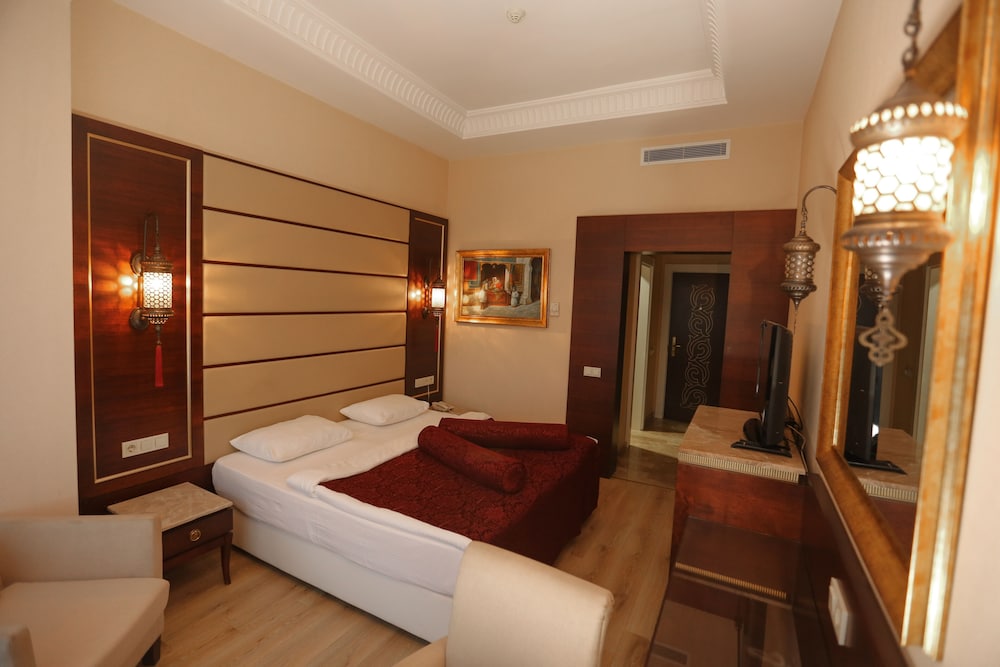 Kronos Hotel 17/39