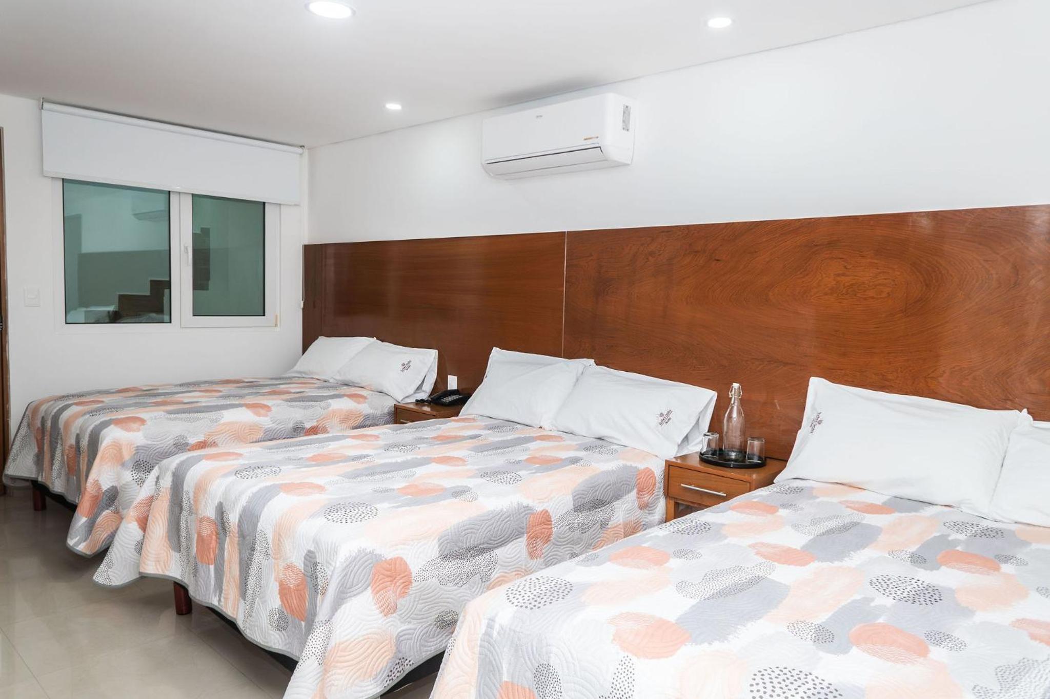 Room, Triple