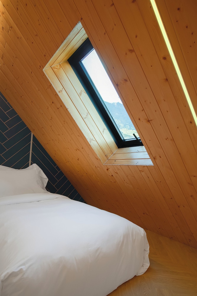 جناح عائلي بسرير كينج وسريرين منفصلين، Pino Latte Resort and Hotel 2/6