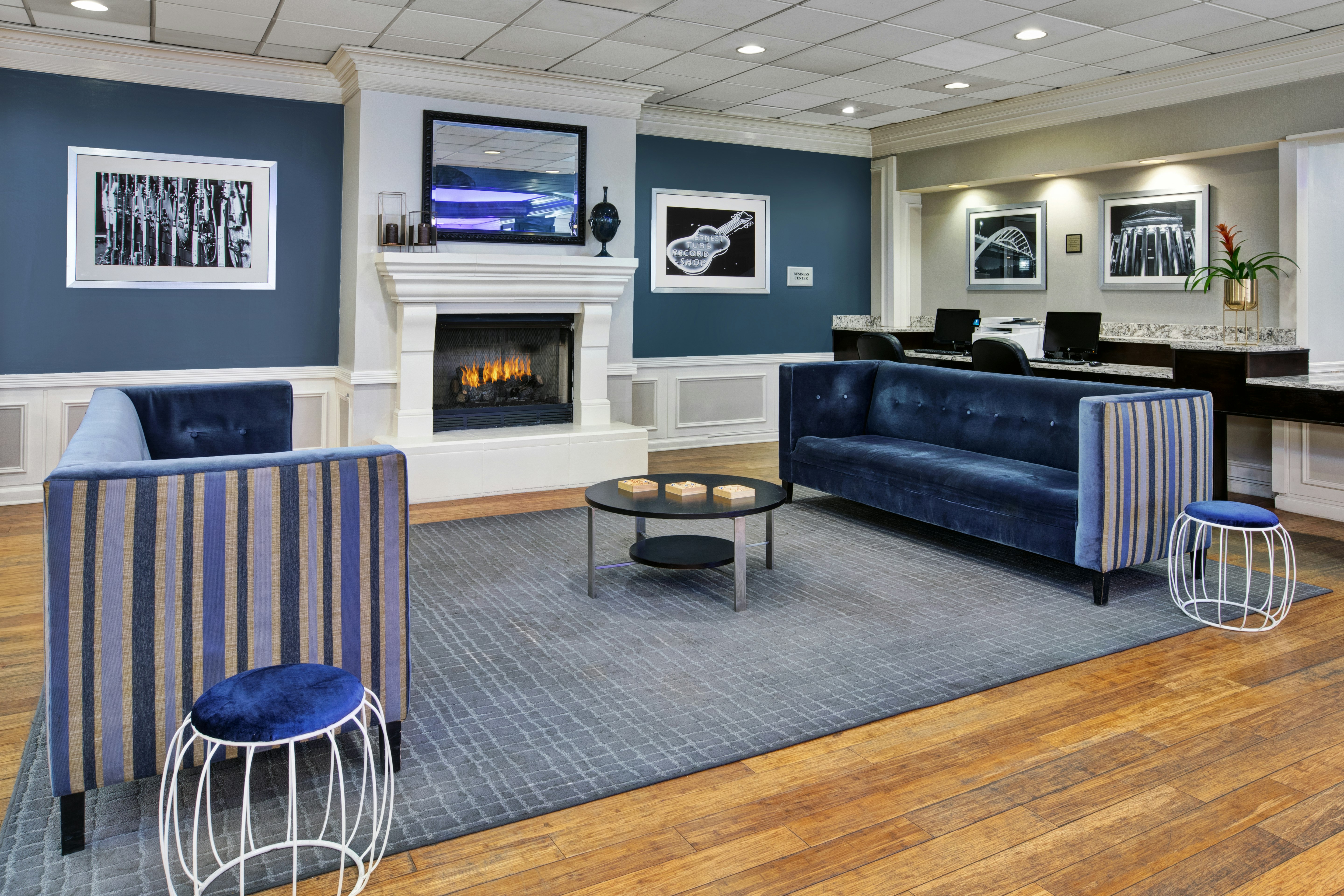 Holiday Inn Express Nashville Downtown 39/67