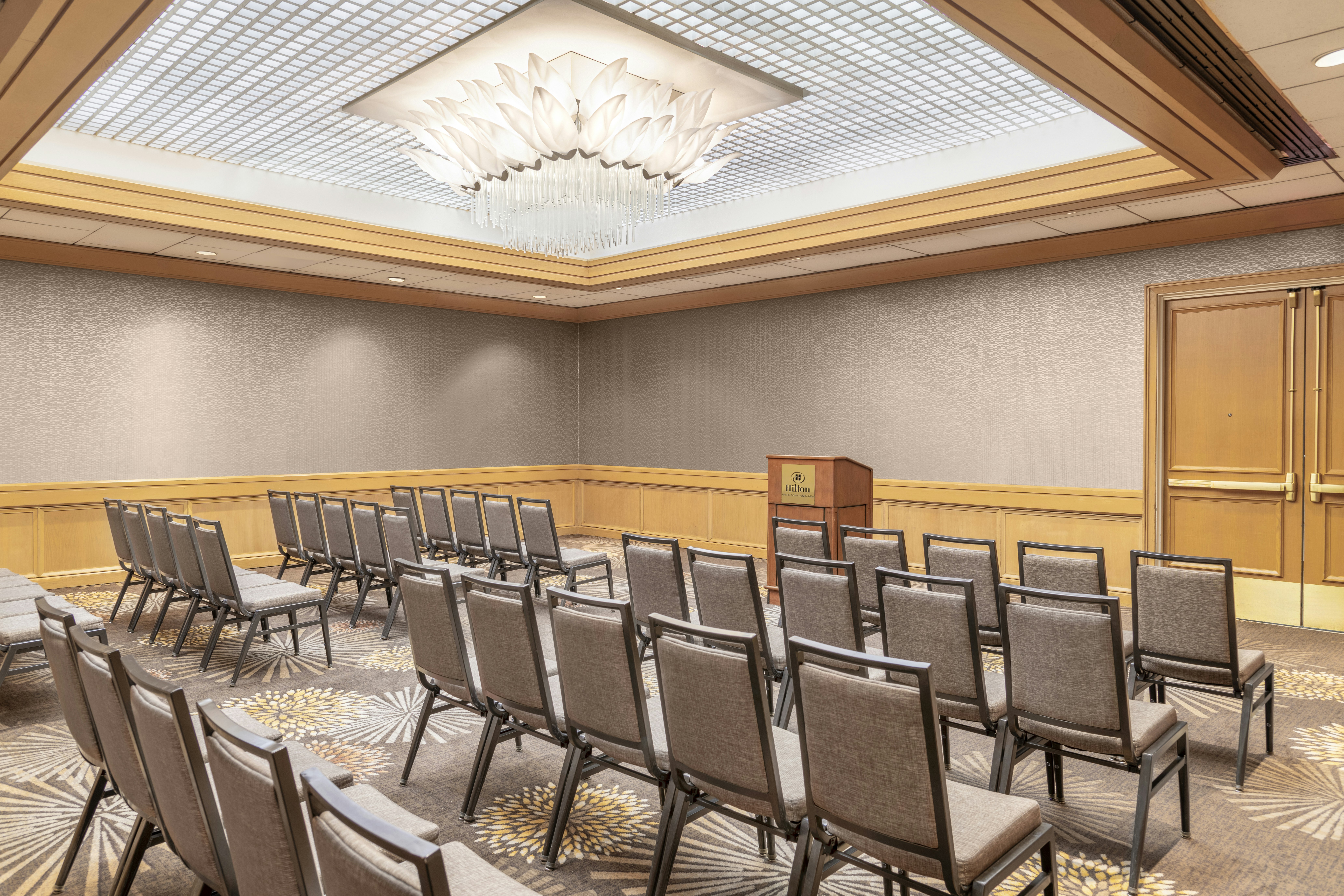 Hilton Orange County/Costa Mesa 73/78