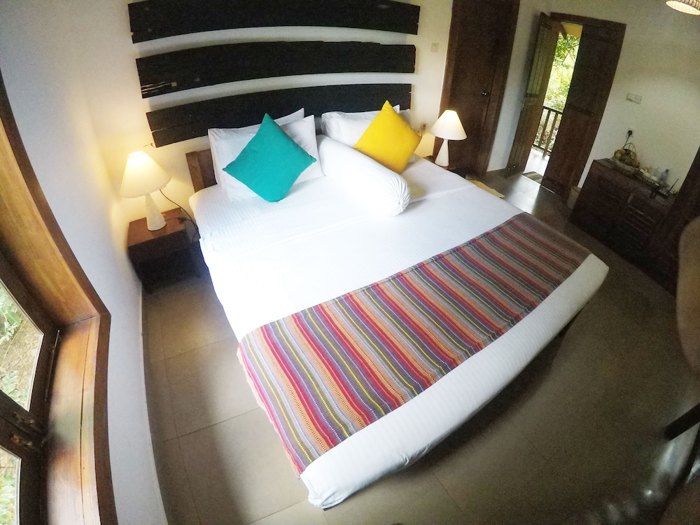 Pinthaliya Resort & Spa 10/50