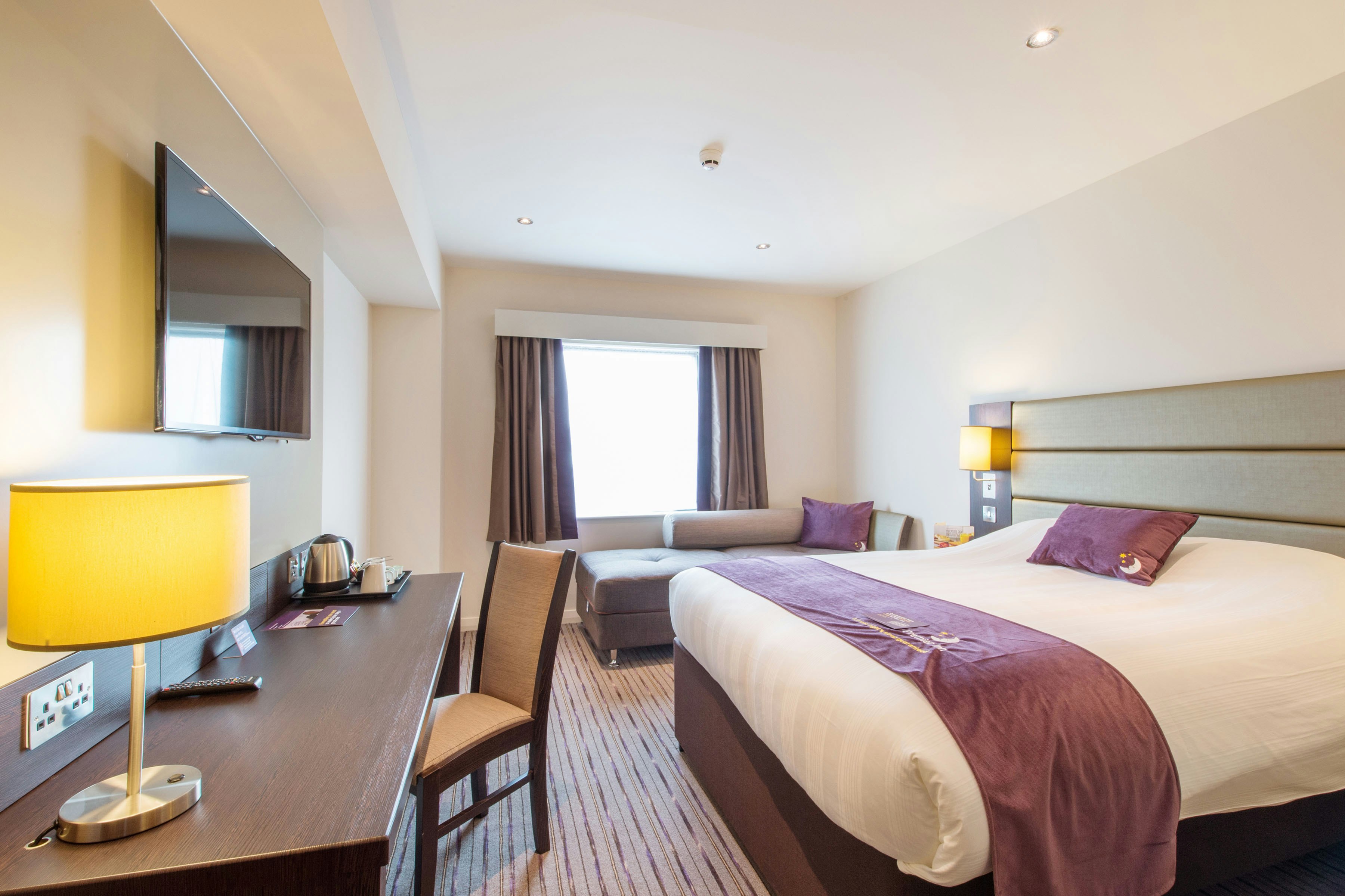 Premier Inn Yeovil Town Centre Hotel 25/49