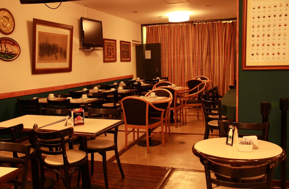 MAYFLOWER SUITES 34/42