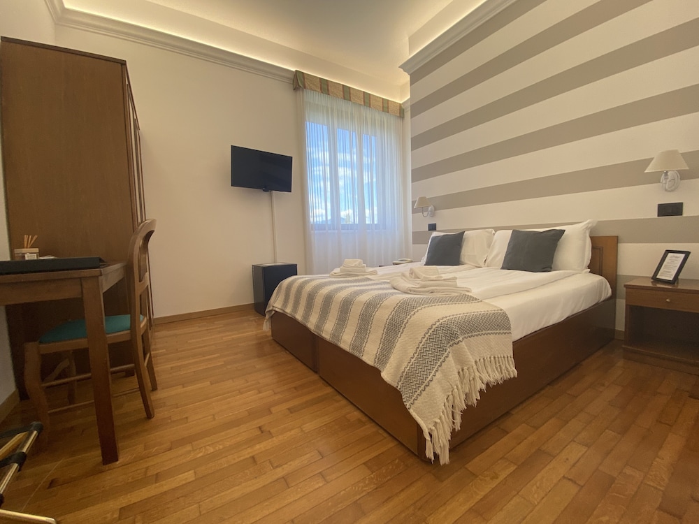 Hotel La Fontana 22/76