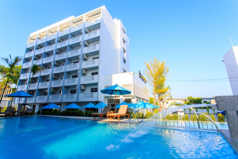 Recenta Phuket Suanluang 1/50