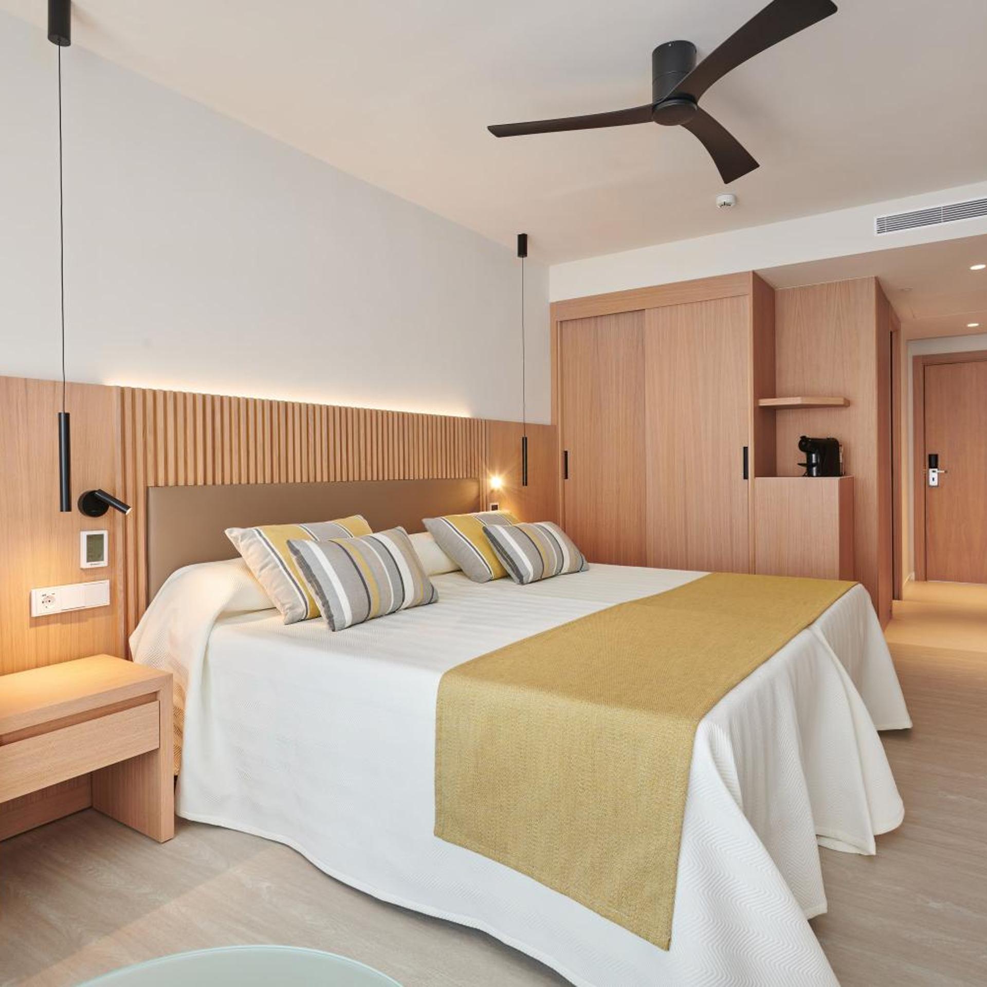 Select, Double Bed