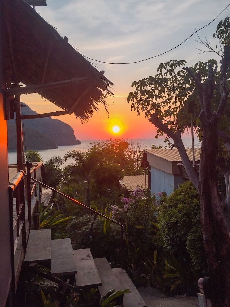 PHI PHI SEA SKY RESORT 29/66