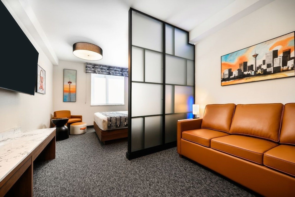 Acclaim Hotel By Clique 37/62