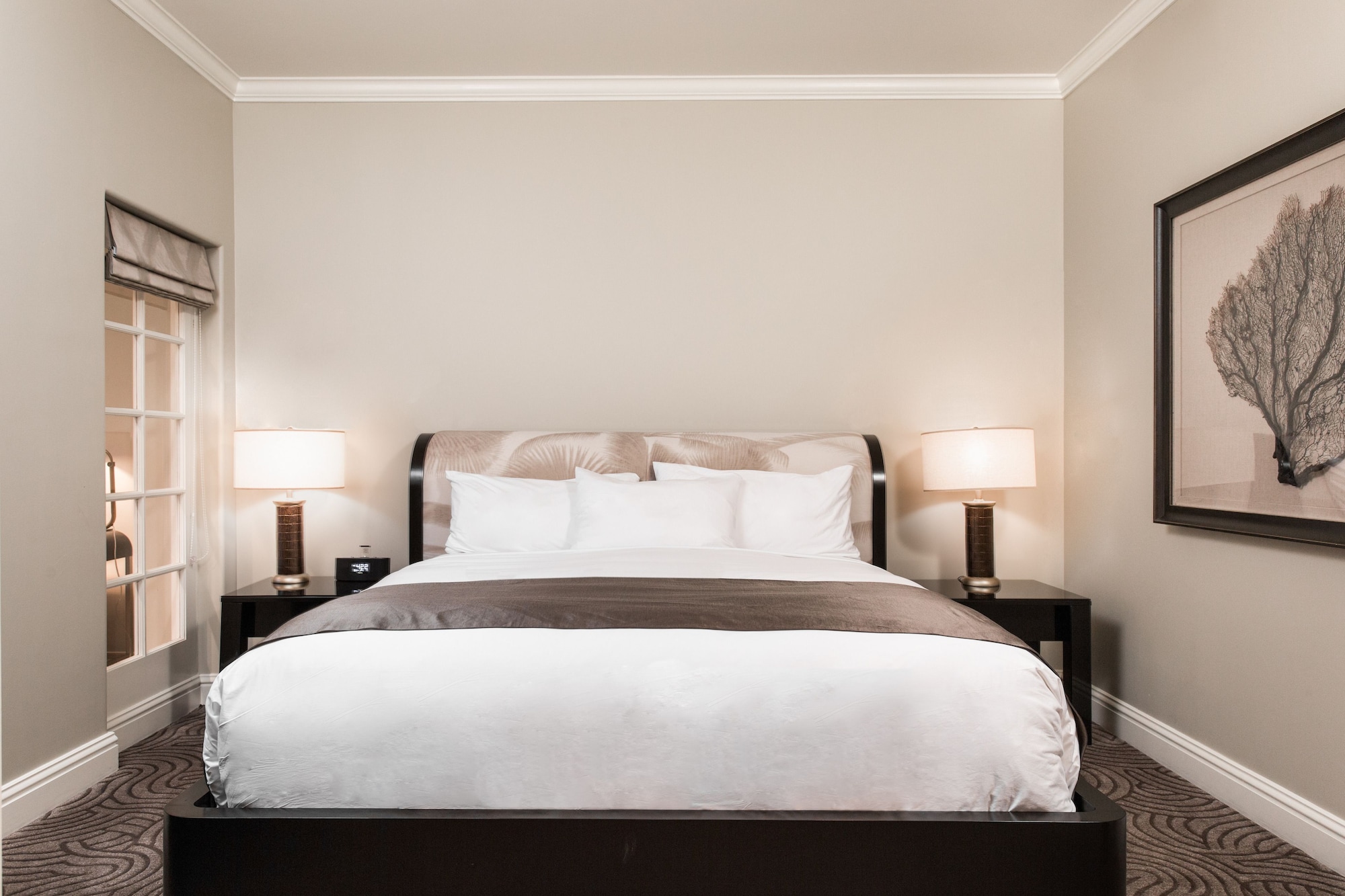 DELUXE, LUXURY, SUITE, KING BED
