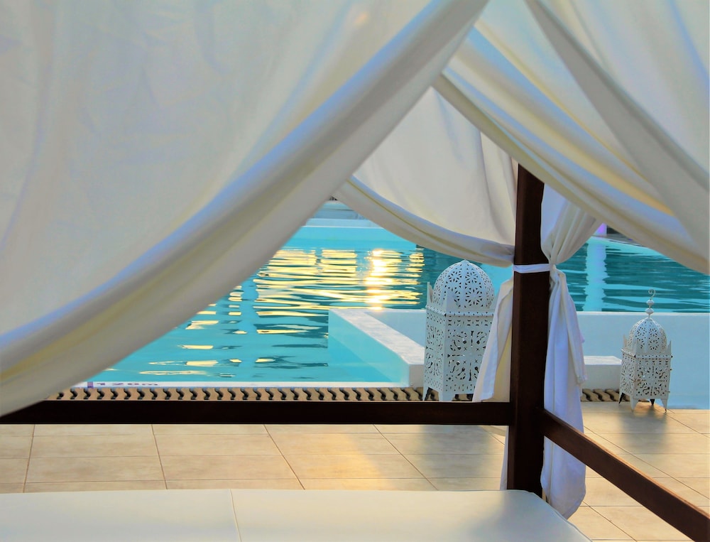 Hotel LIVVO Budha Beach 38/70