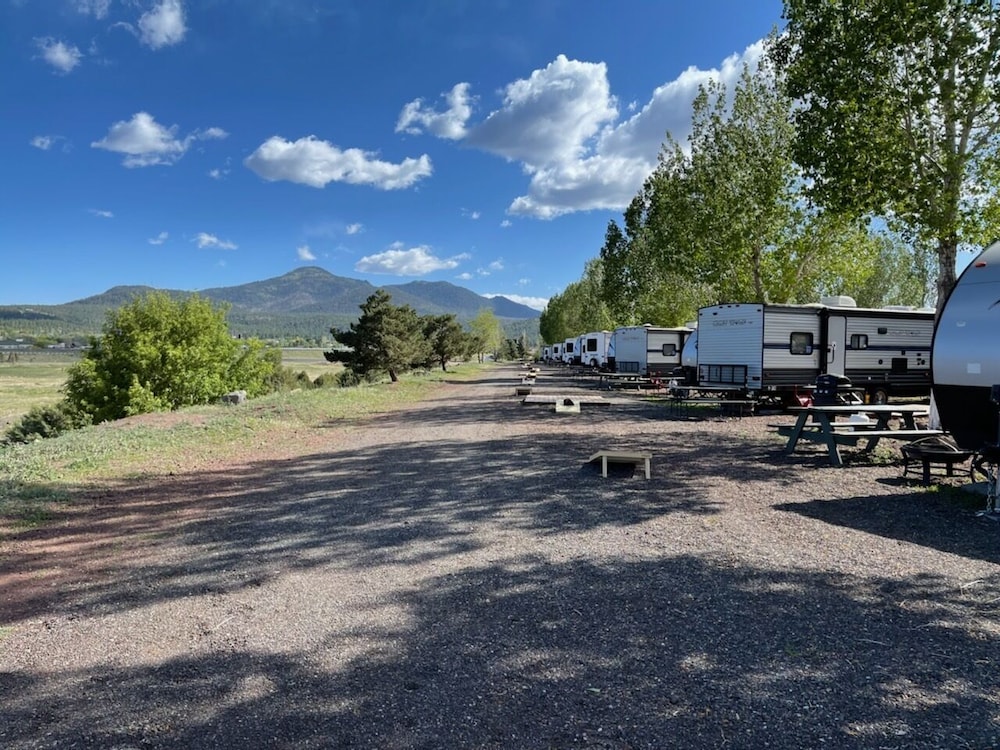 Grand Canyon RV Glamping 79/81