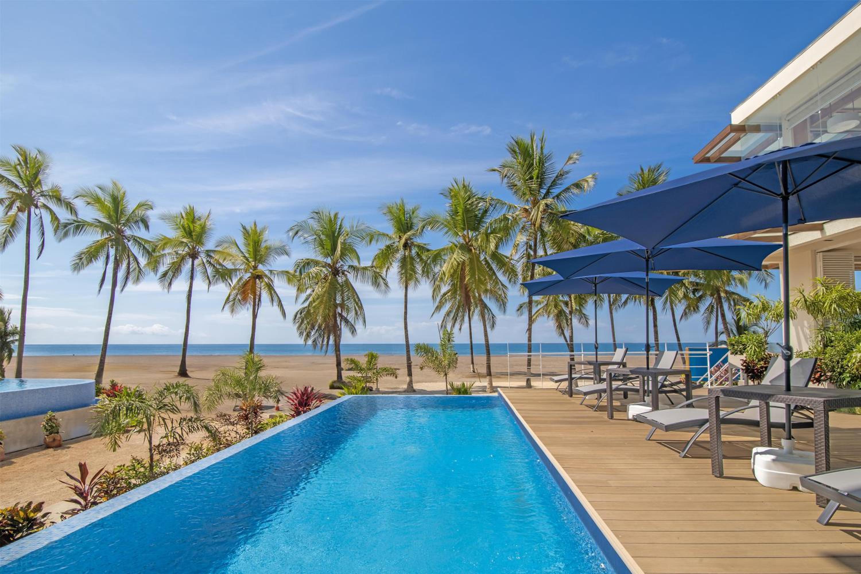 Claritas Beach Bar & Resort, WorldHotels Elite 61/70
