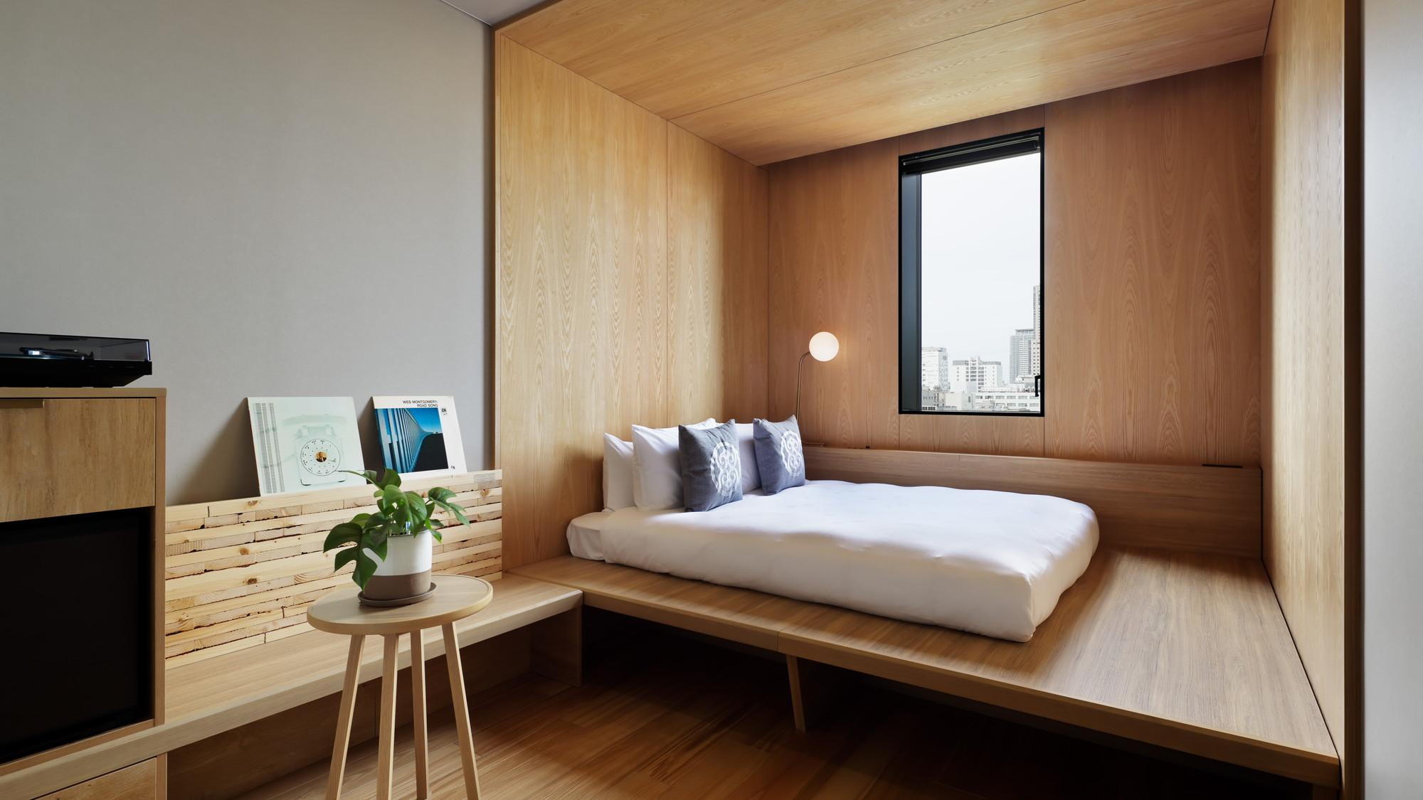 Superior, Cabin, Double Bed, Park View, Night View, Bathtub