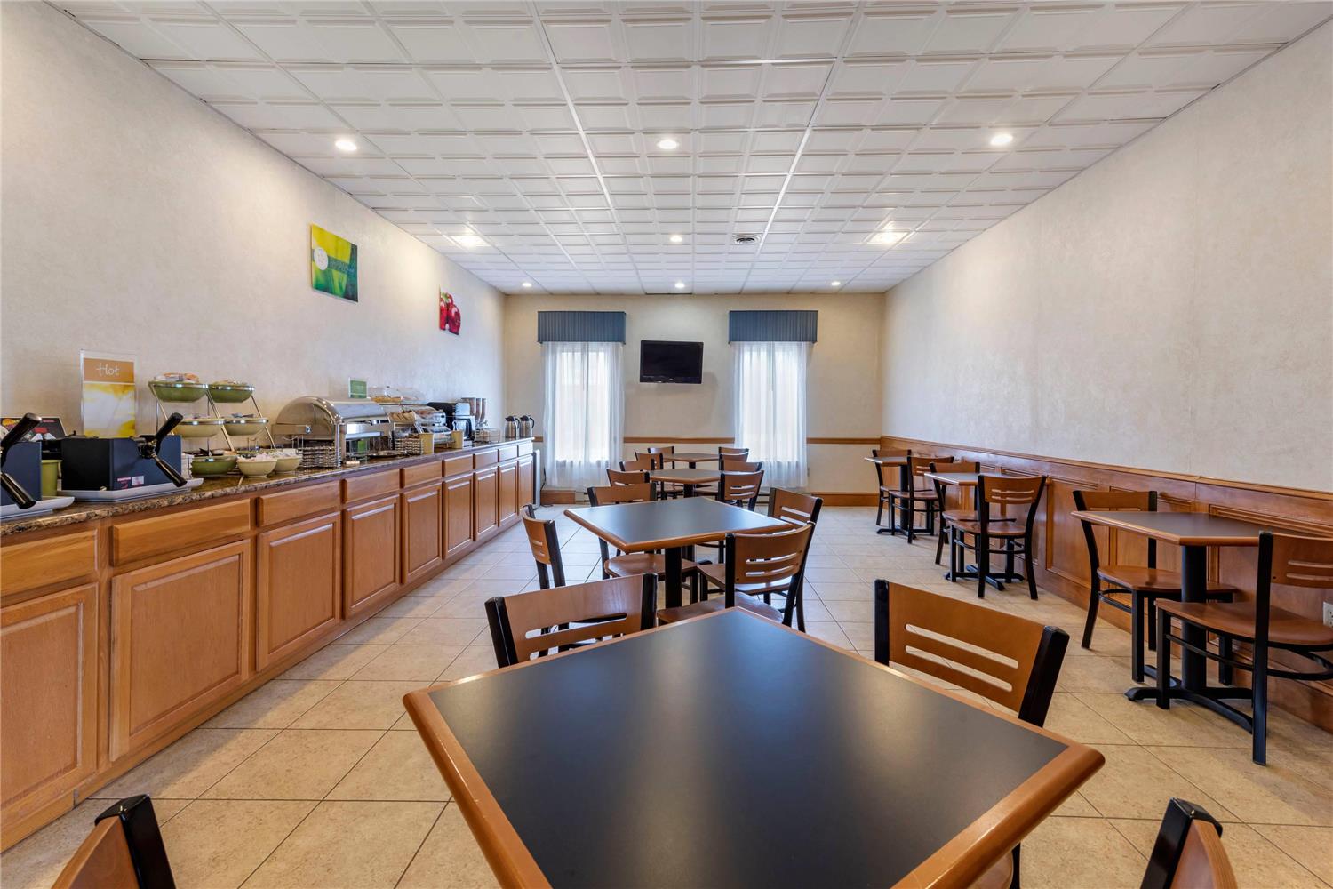 restaurant cafeteria
