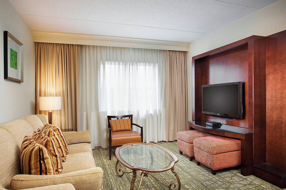 Chicago Marriott Midway 30/50
