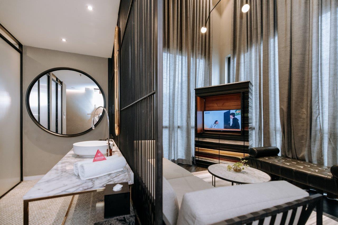 Nest, Loft, Studio, King Bed