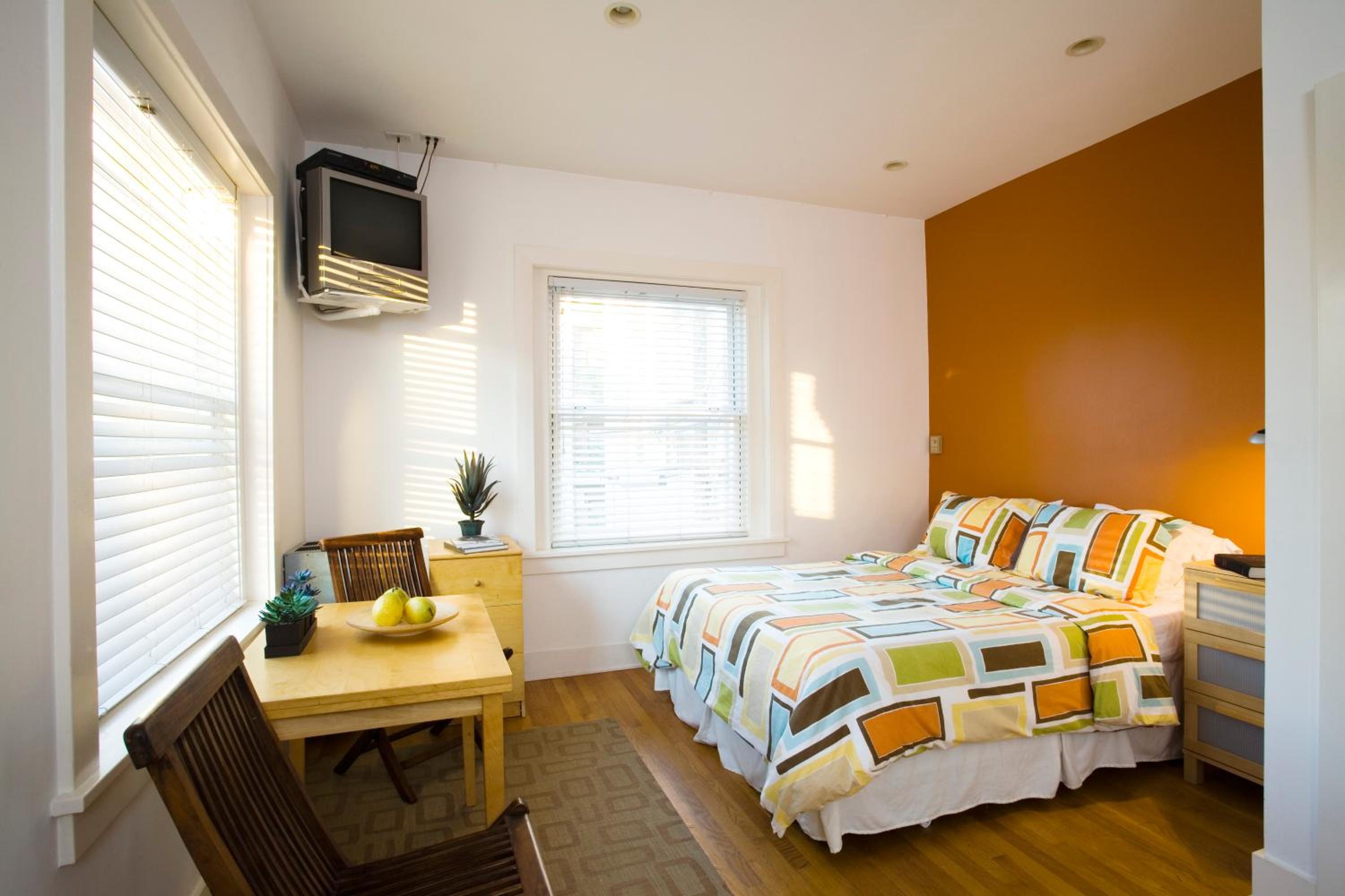 Junior Suite, Studio, Queen Bed