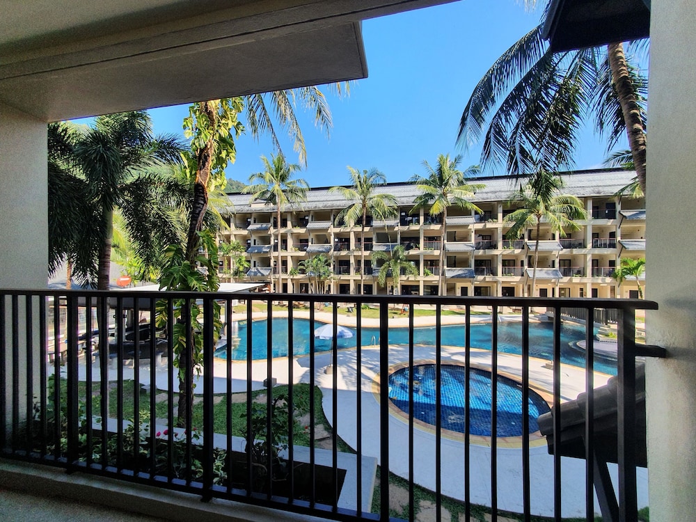 Radisson Resort and Suites Phuket in Kamala