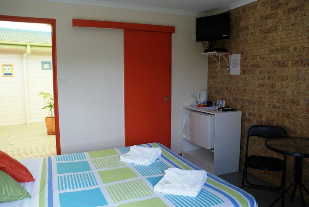 Coolum Budget Accommodation 17/34