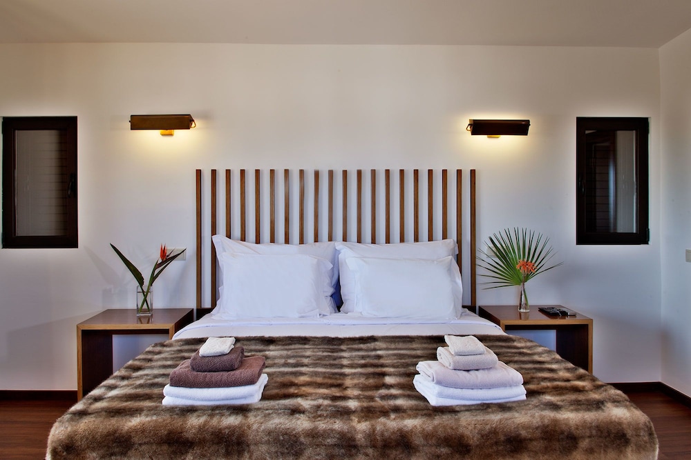 Sao Rafael Holidays 24/77