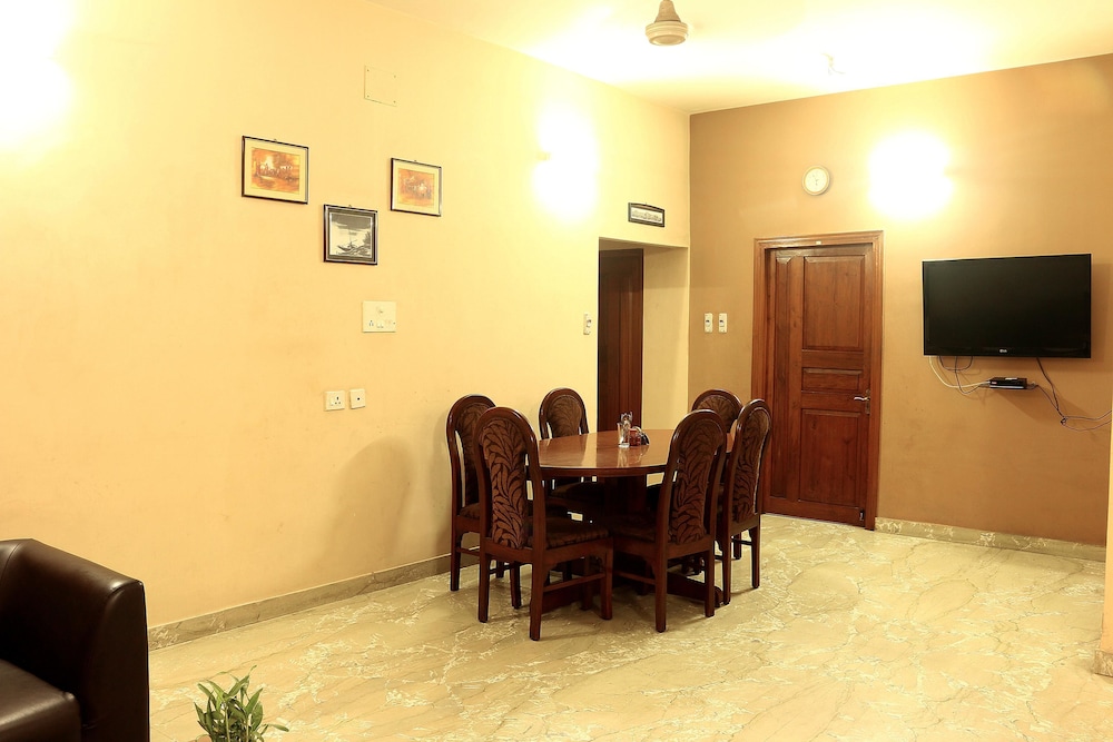 Townhouse 727 Hotel The Platinum 34/40