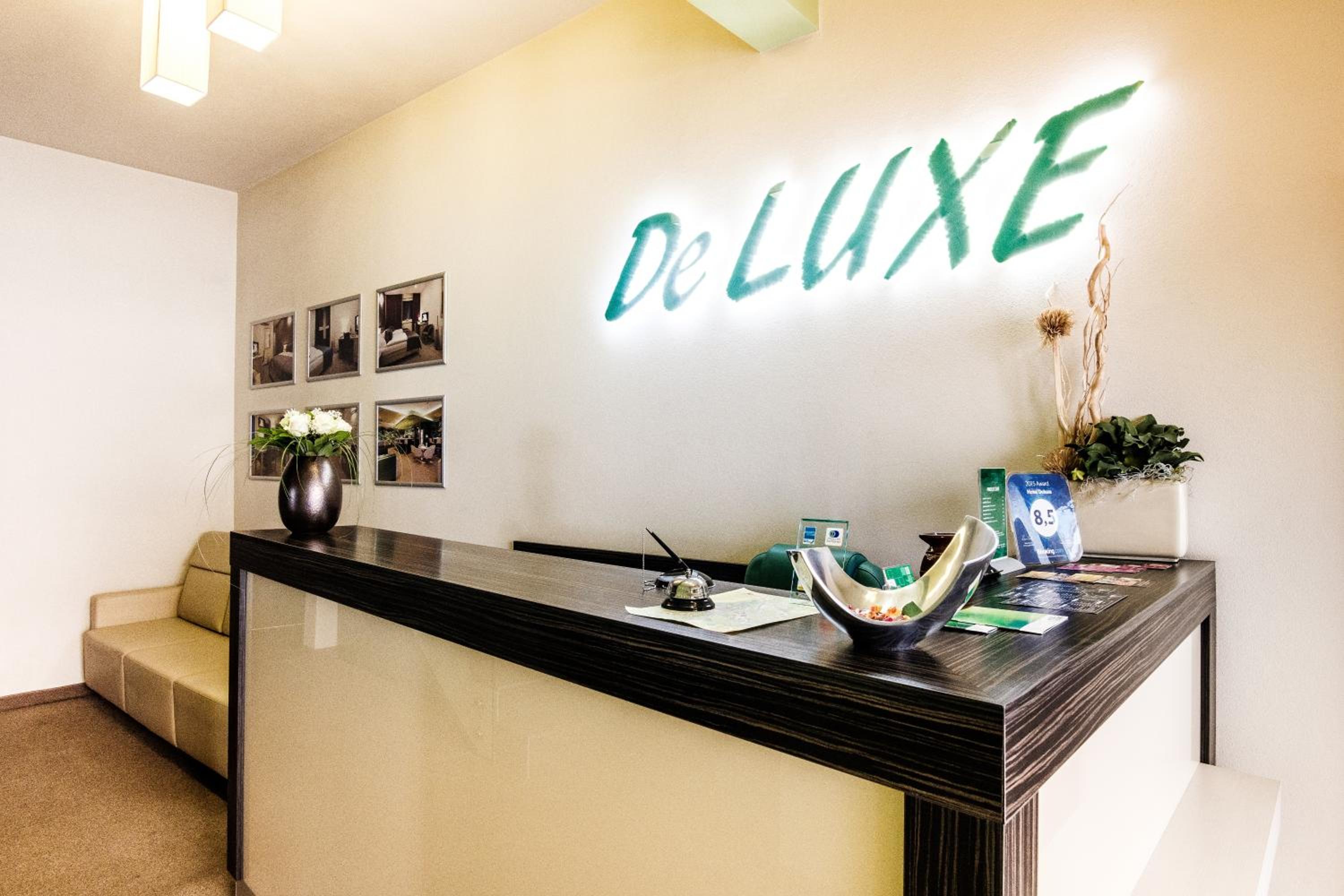 De Luxe 7/50