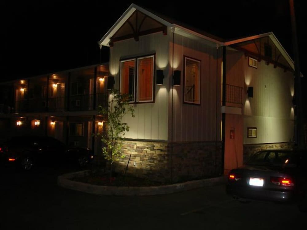Gateway Inn 7/79