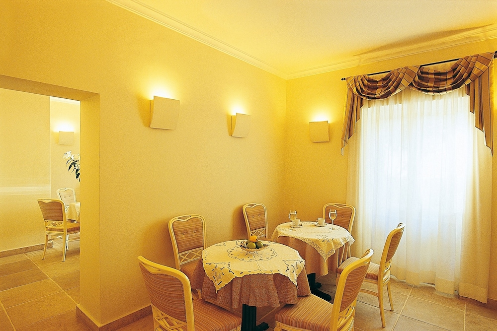 Siora Vittoria Boutique Hotel 24/48