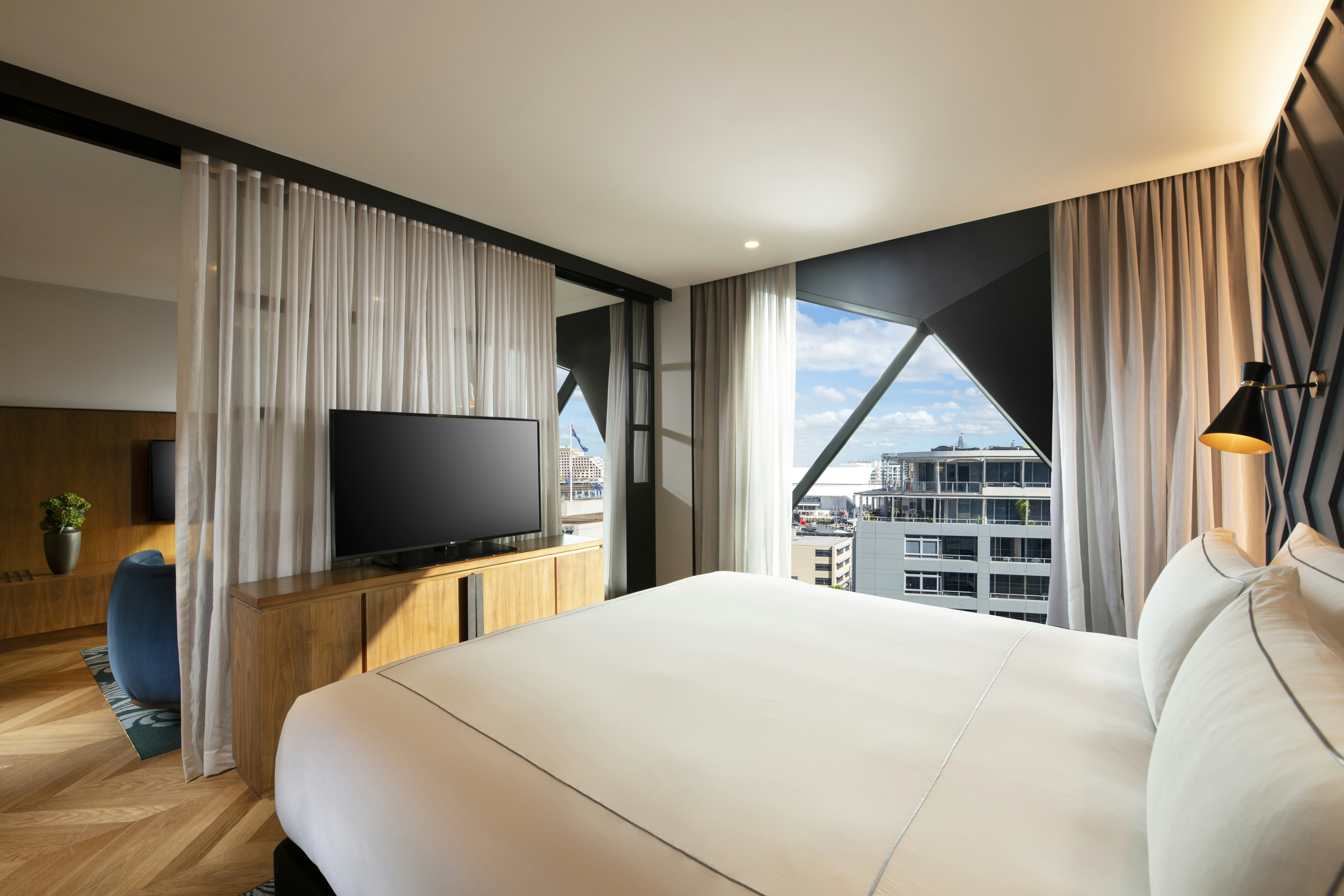 West, Suite
