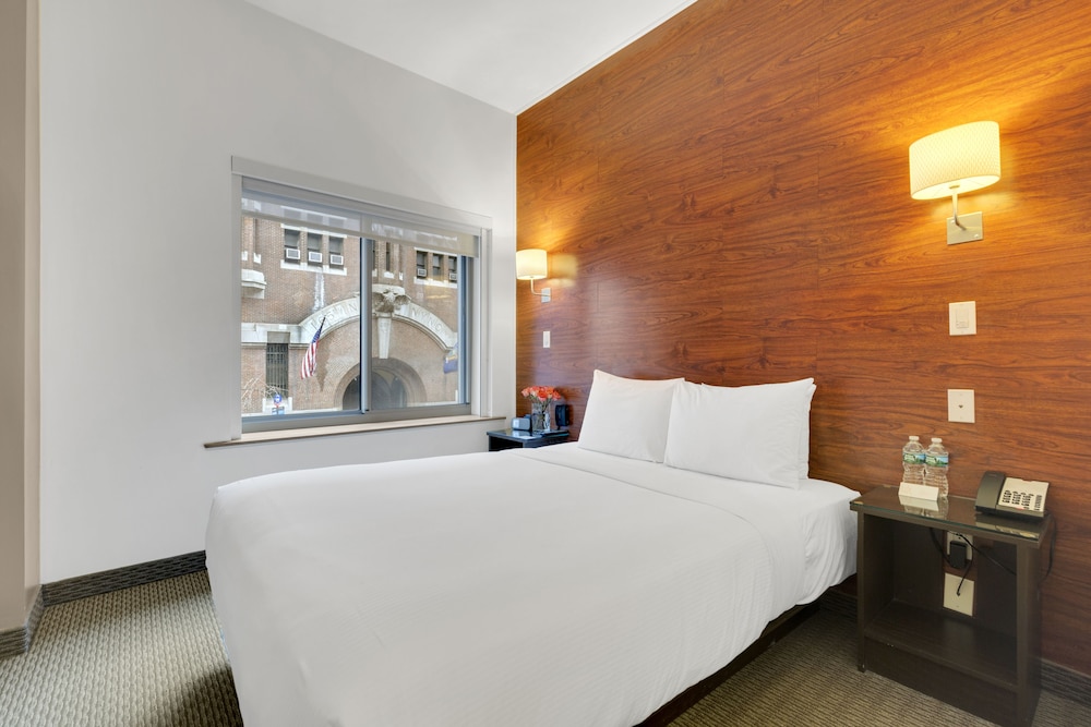 The Lex NYC 28/61