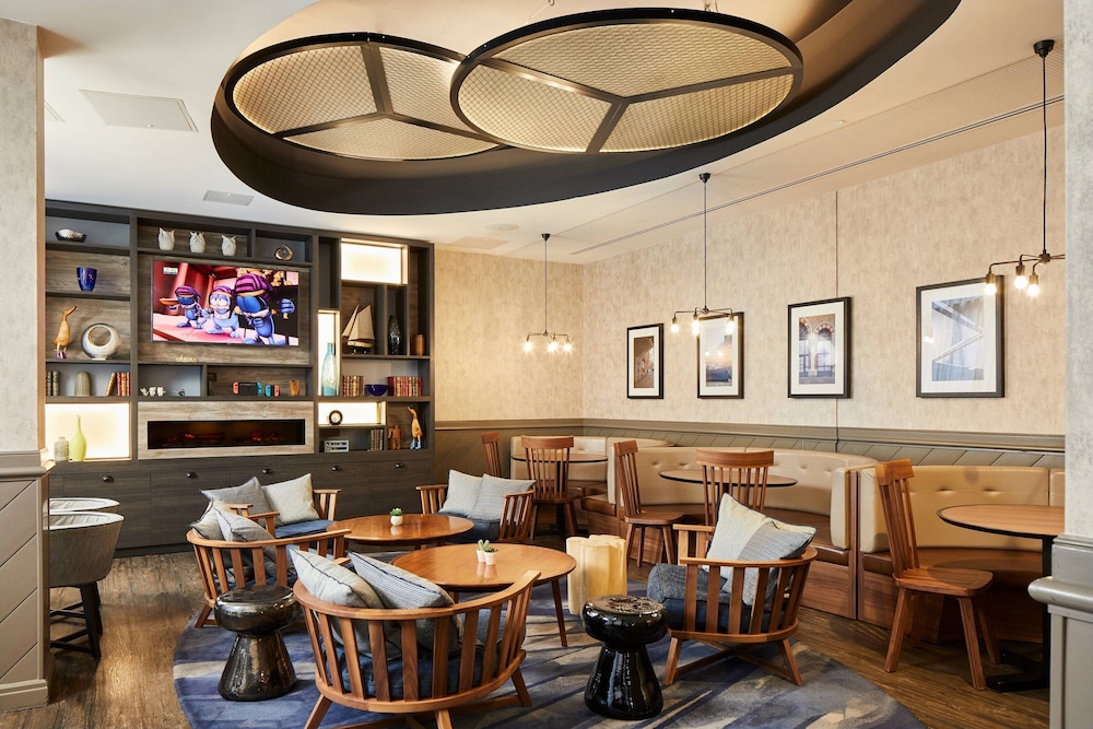 Residence Inn By Marriott Tower Bridge 56/67