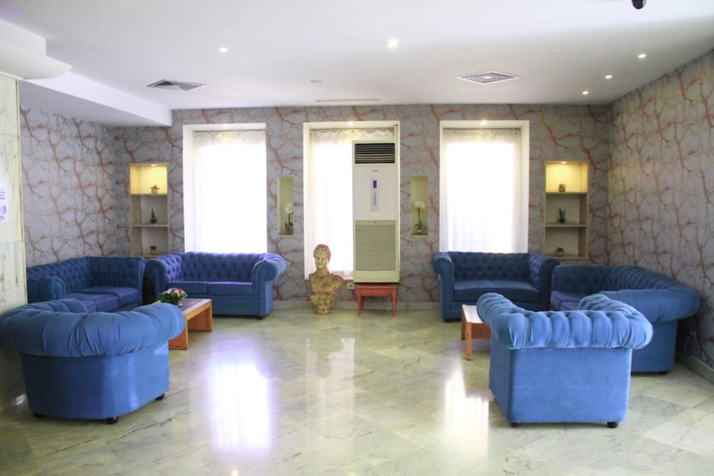 hotel LE PACHA 38/51